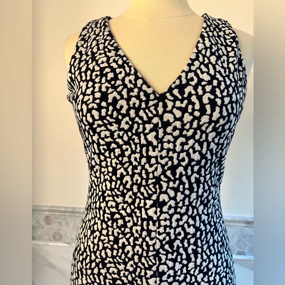 New Sleeveless Cheetah Print Black and White Midi Dress Sz M